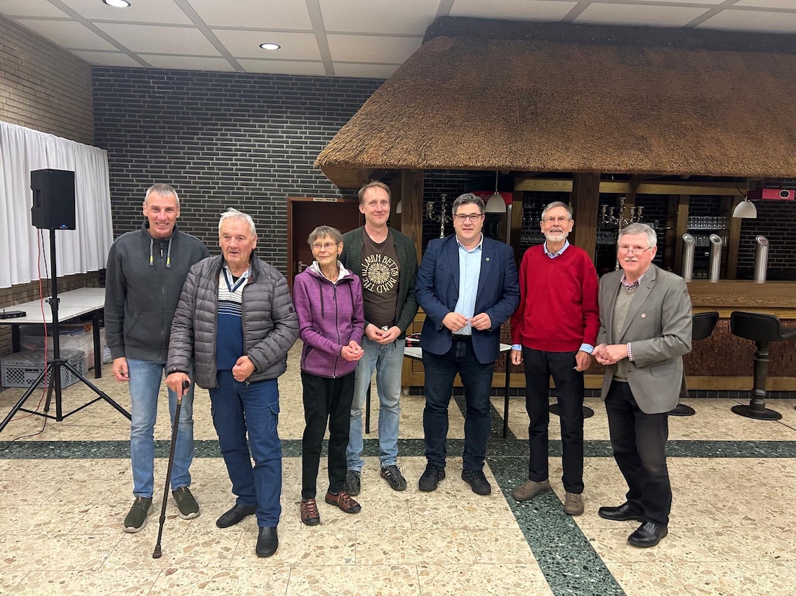 40 Jahre v.l. Matthias Fetköther, Wolf Rüdiger Marenbach, Brigitte Schulz, Andre Stadie, Ingo Klokemann und Gerhard Dühr