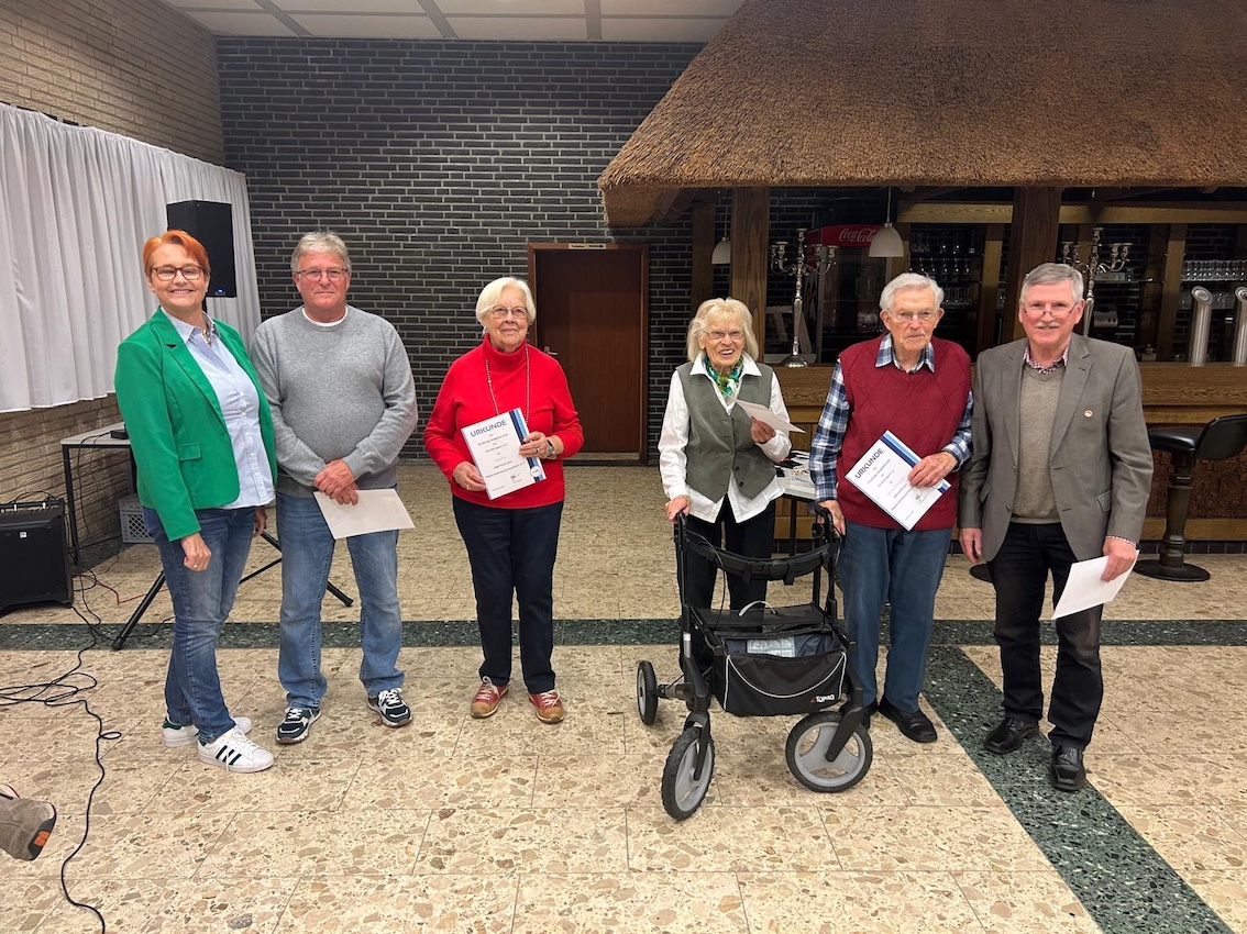 50,75 Jahre v.l. Dagmar Ernst RSB, Ralf Lattenkamp, Erna Edel, Karla Isl und Günter Heimberg
